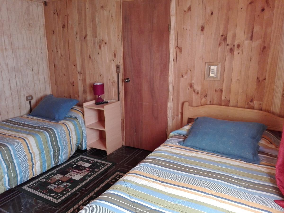 Hospedaje Los Calafates Ancud Buitenkant foto